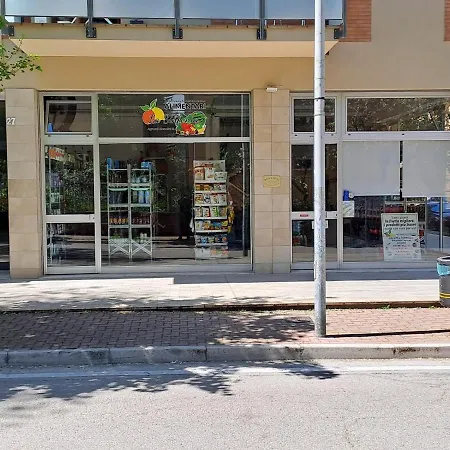 Grand De 1 A 6 Personnes Parking Prive, Zone Mer 아파트 페자로